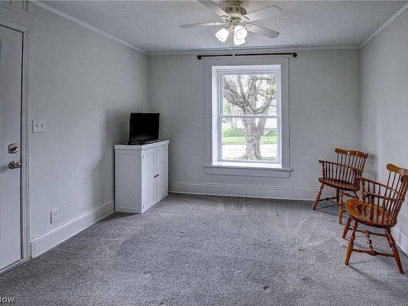 5th image of 216 Water St