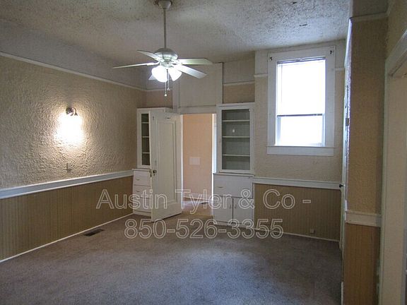5th image of 2924A N Green St