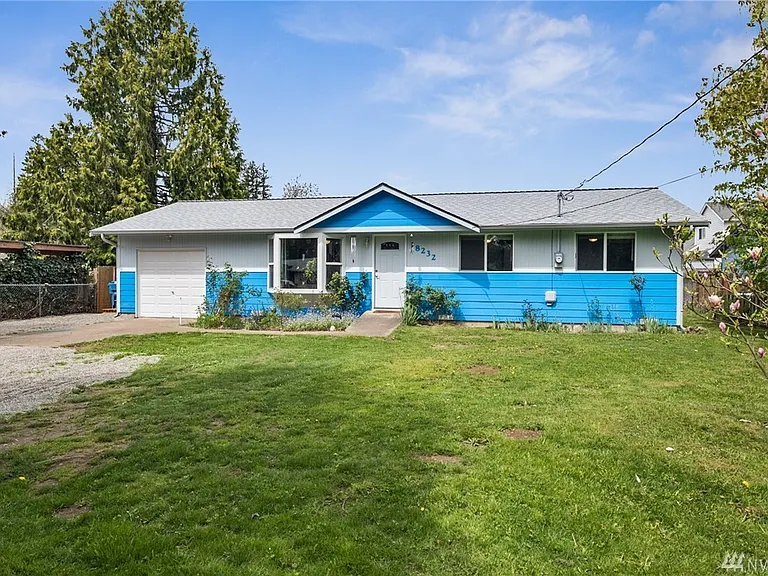 18232 SE 262nd Pl — Photo 2