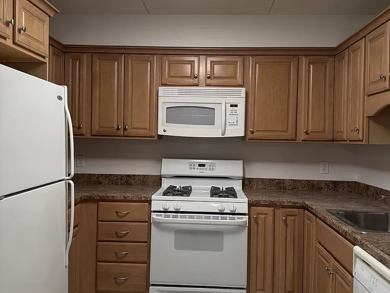 1550 Worcester Rd #304 — Photo 5