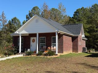786 10th St NW, Arab, AL 35016