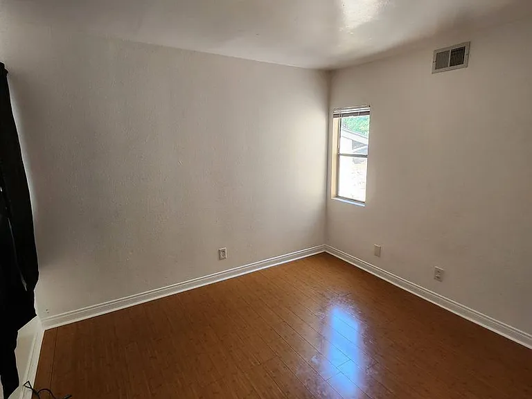 7780 Parkway Dr #1202 — Photo 9