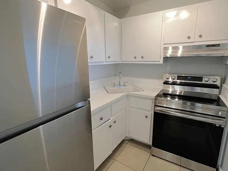 Amberstone Apartments — Photo 5
