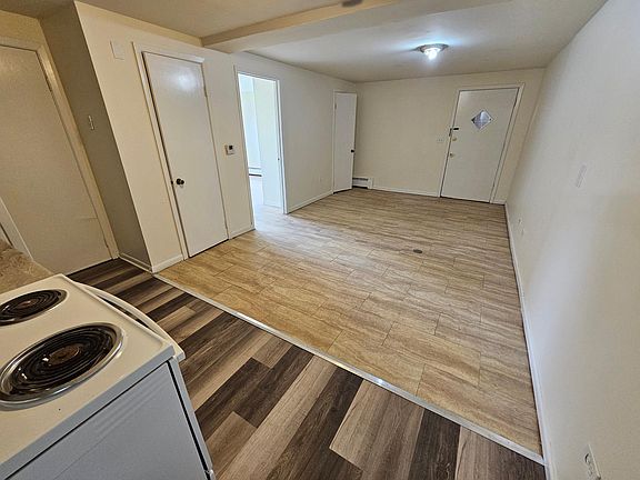 5th image of 1415 Abbott Dr APT 1