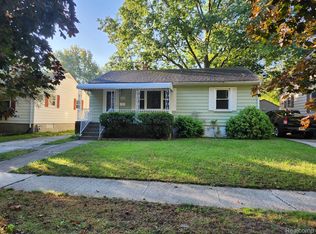 1610 Sanborn St, Port Huron, MI 48060