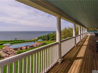 8871 Oregon Rd, Cutchogue, NY 11935