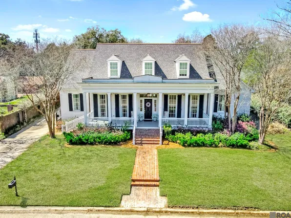 1834 Old Carriage Ln, Baton Rouge, LA 70806