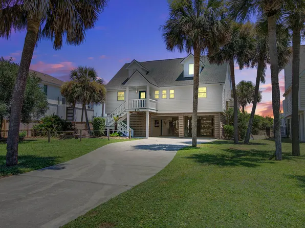 815 W Ashley Ave, Folly Beach, SC 29439