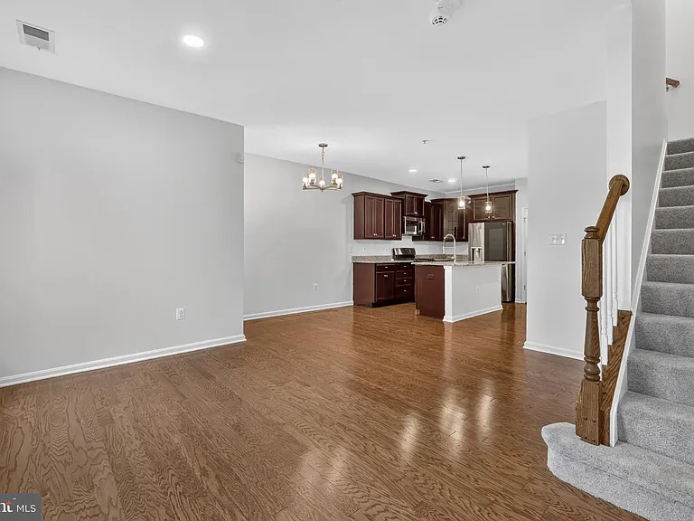2613 Campus Way N #46 — Photo 6