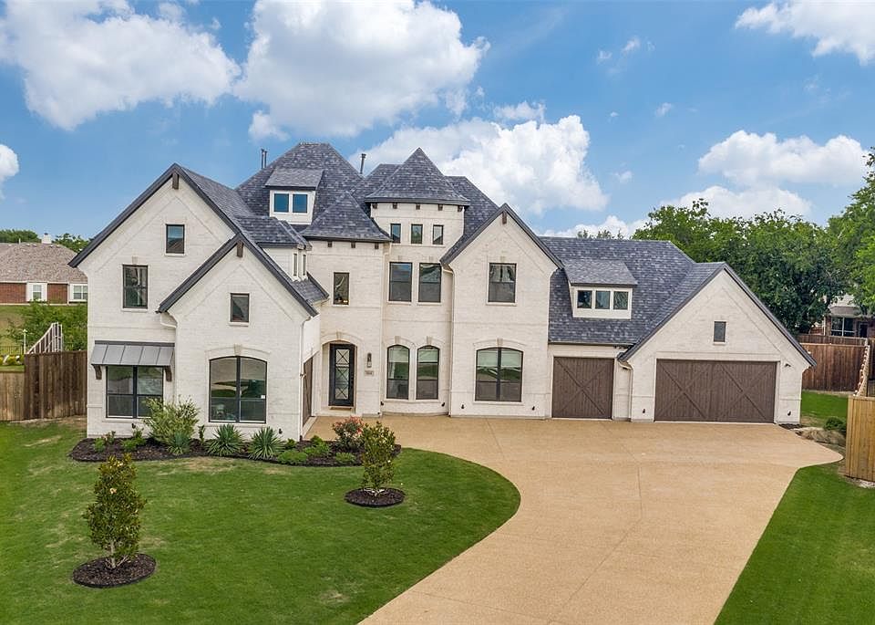 1st image of 504 Basilica Ln