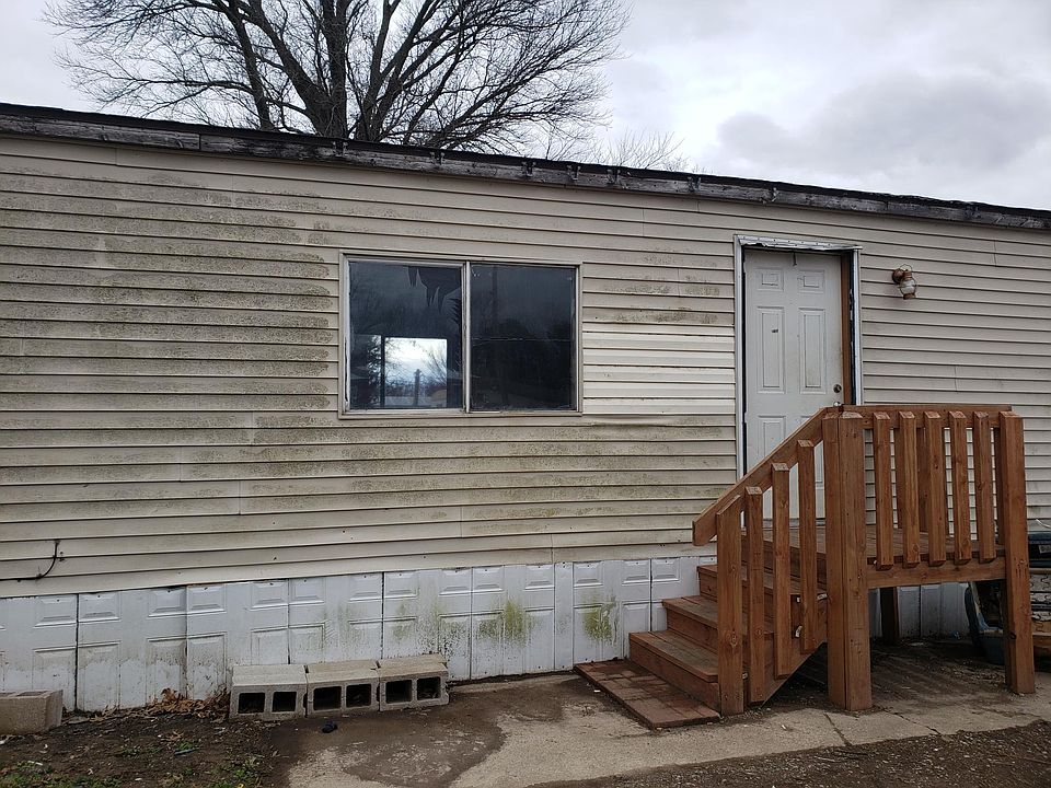 1st image of 121 Glenway St