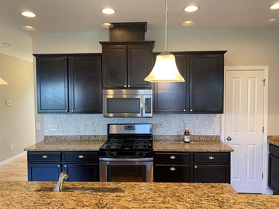 5th image of 822 Egret Ln