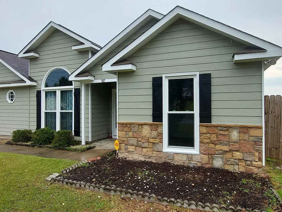 98 Lee Road 2095