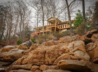 150 Lowe Ln, Jacksboro, TN 37757