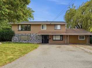 17886 59a Ave, Surrey, BC V3S 1R1