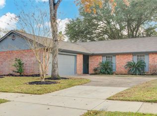 6722 Lynngate Dr, Spring, TX 77373