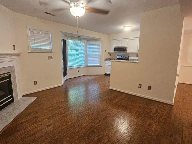 3210 Gateway Cir #1 — Photo 9