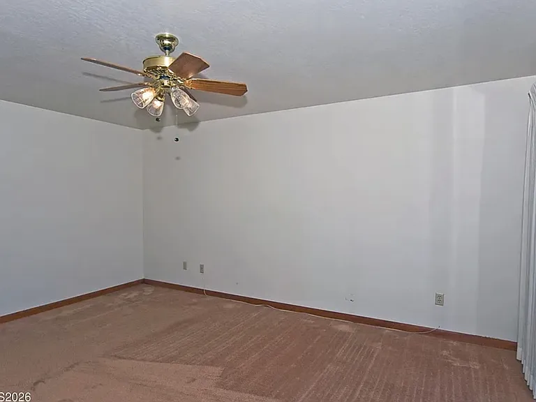 1058 Tenabo Ln — Photo 16