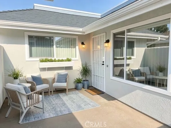 9704 Bickley Dr, Huntington Beach, CA 92646