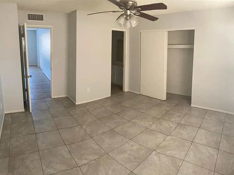 3302 W Northern Ave #2 — Photo 10