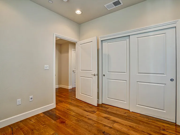 1991 Barcenilla Ln — Photo 11