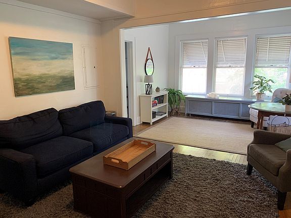 5th image of 324 Kerens Ave