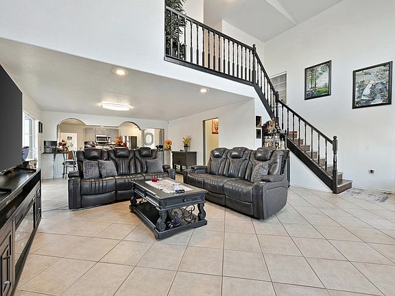 3rd image of 20809 Nowhere Rd