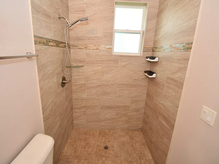 43 Lloyd Trl #A — Photo 19