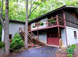 520 Sleepy Hollow Dr, Waynesville, NC 28785