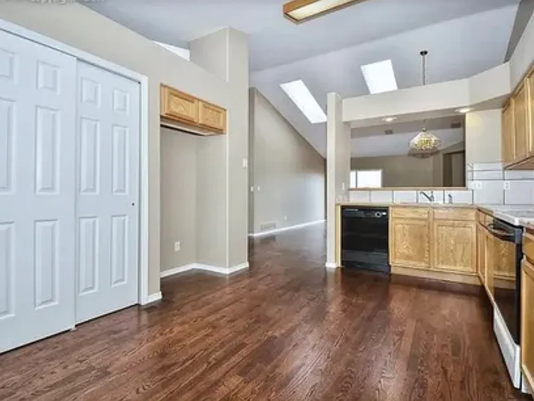 4940 Balsam St — Photo 31