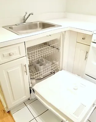 Rented by HOME RESIDENTIAL LLC | media 10