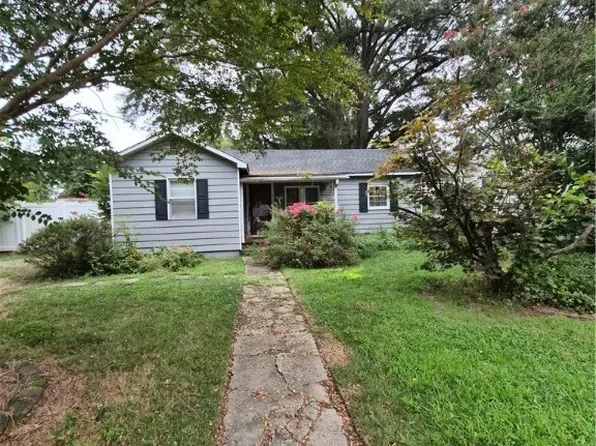 2911 Poplar St, Hopewell, VA 23860