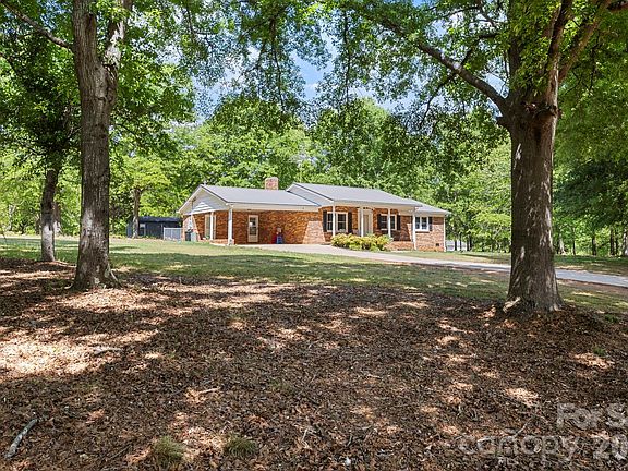 2nd image of 2200 Gaffney Rd