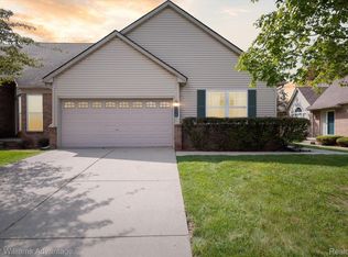 156 Daniel Ave, Westland, MI 48186