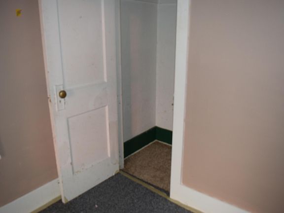 3rd image of 935 Merkle Ave