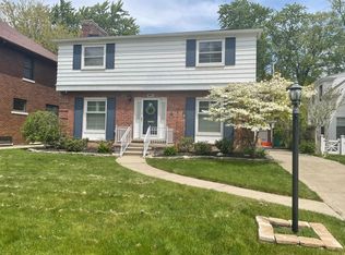 1226 Bishop Rd, Grosse Pointe Park, MI 48230