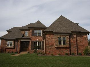 208 Aqueduct Pl, Gallatin, TN 37066
