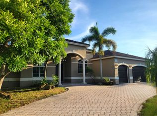 13196 SW 190th St, Miami, FL 33177