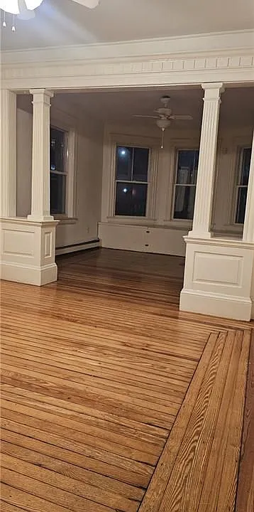 Building Photo 3