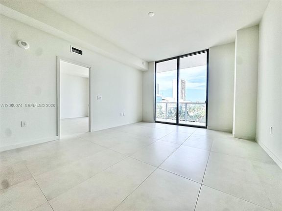 4th image of 1400 Biscayne Blvd #409