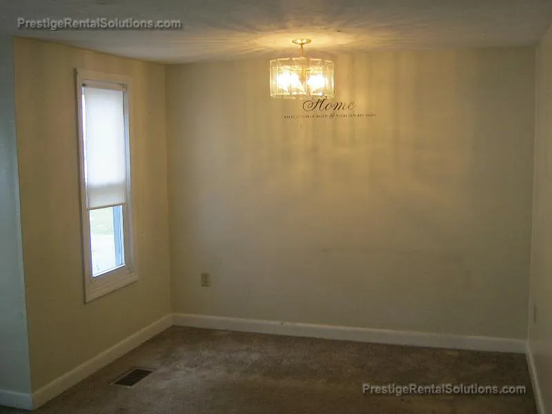 2 bed, 1.0 bath, 950 sqft, $2,000 — Photo 3