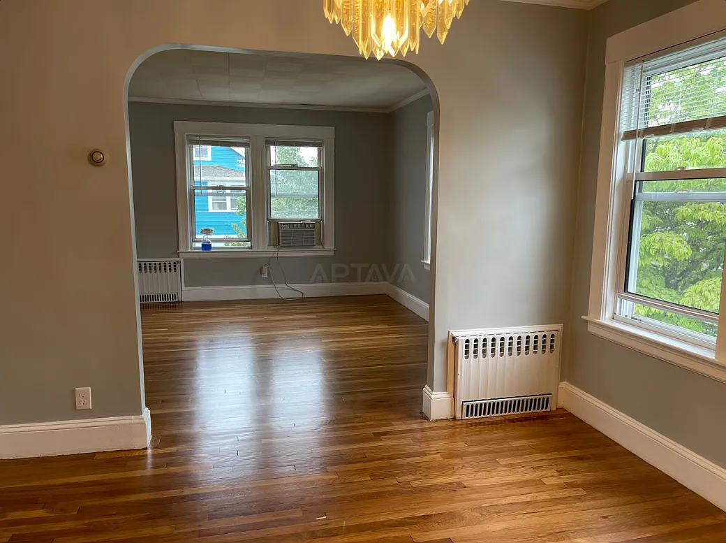 2 bed, $2,550 — Photo 2