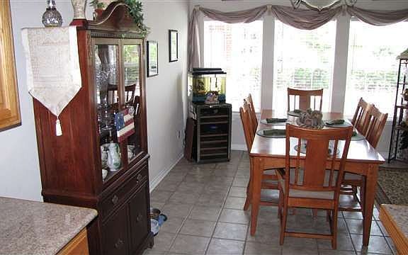 5th image of 9443 Stonewood Dr