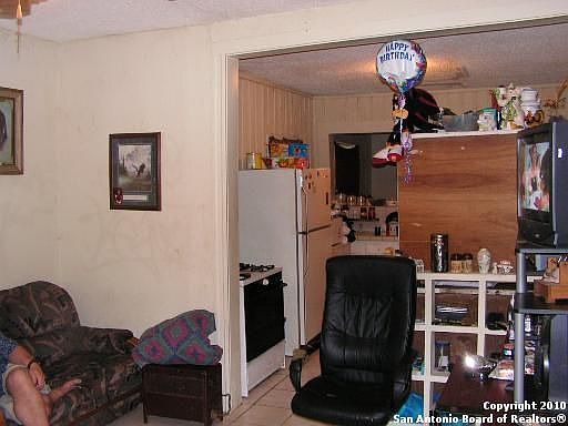 2nd image of 819 W Mulberry Ave
