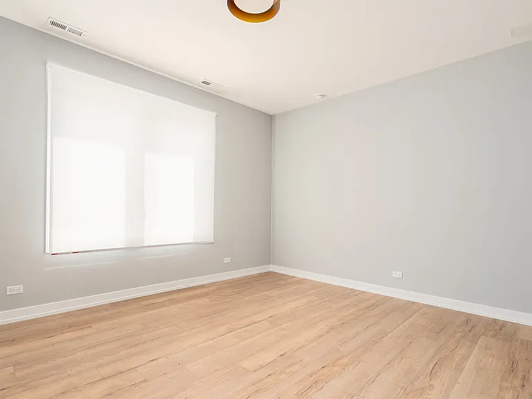 6853 W Belmont Ave #3 — Photo 22