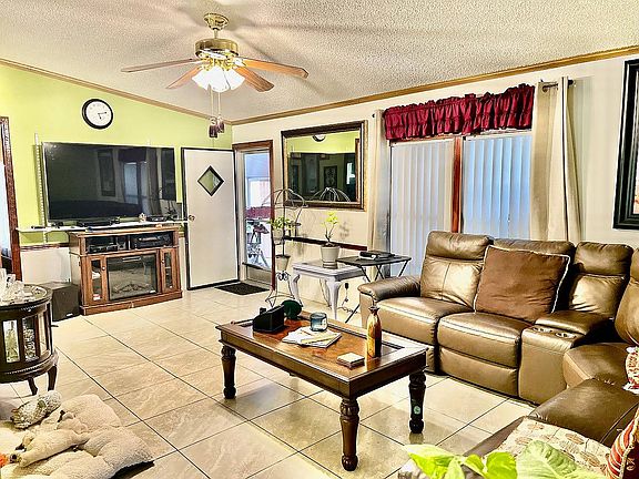 3rd image of 2518 Wyatt Pl