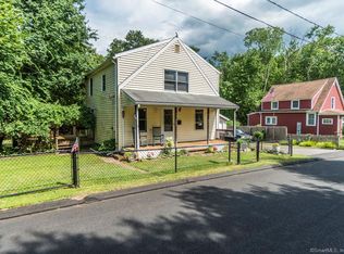 37 Cook St, Manchester, CT 06040