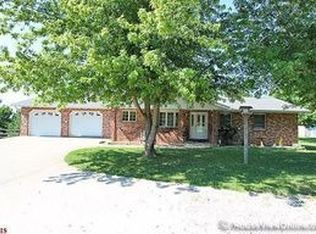 13341 Hwy 32, Ste Genevieve, MO 63670