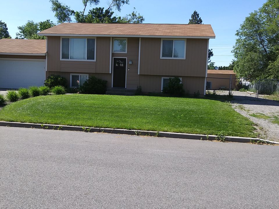 1st image of 19216 E Valleyway Ave