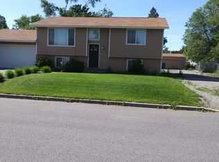 19216 E Valleyway Ave, Greenacres, WA 99016